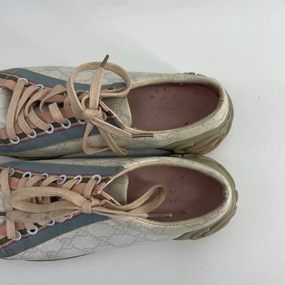 Gucci vintage coated